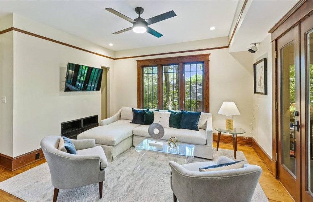 153 Kings Hwy, Decatur GA  30030-5224 exterior