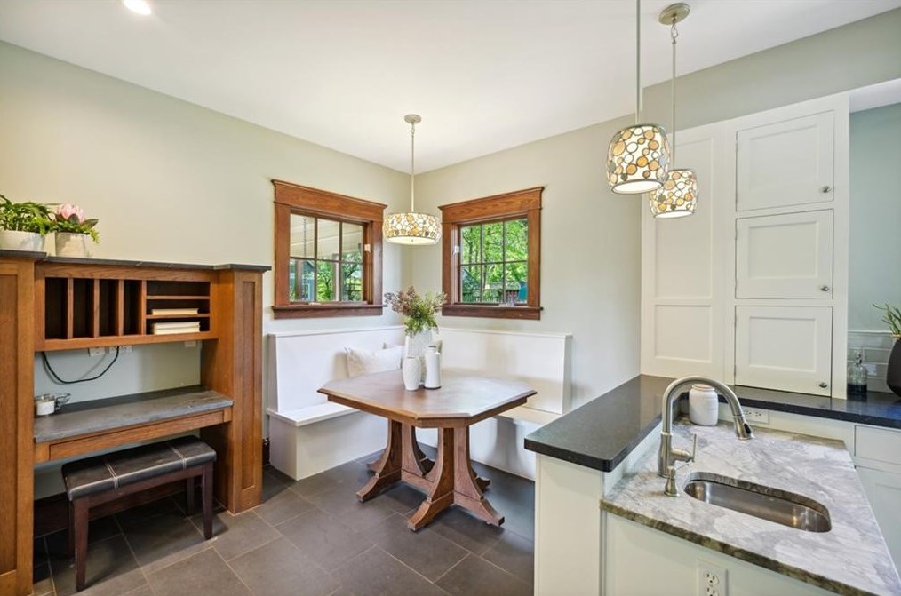 153 Kings Hwy, Decatur GA  30030-5224 exterior