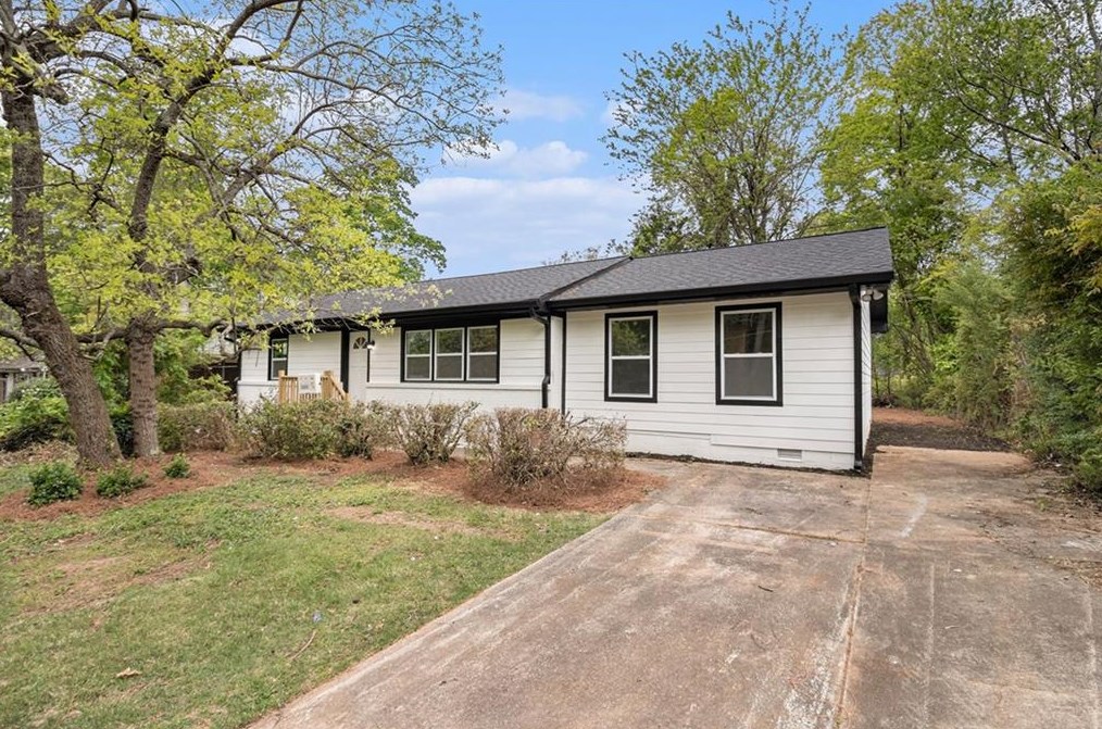 2994 Westbury Dr, Decatur GA  30033-6010 exterior