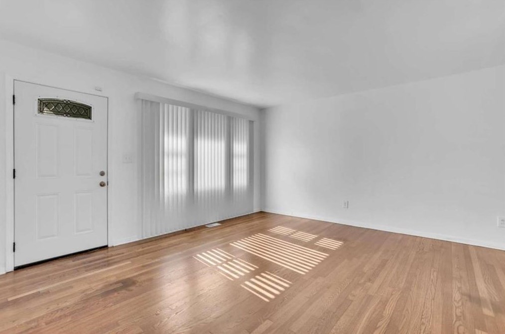 3287 Renault Rd, Atlanta GA  30354-2840 exterior