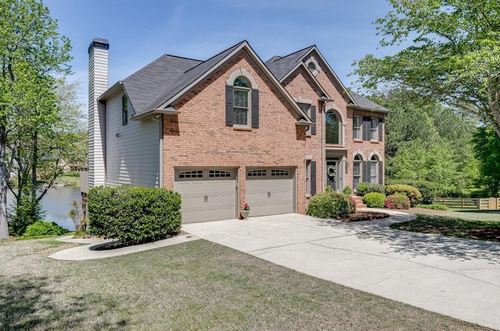 2362 Camden Lake Cir, Acworth, GA 30101-8055