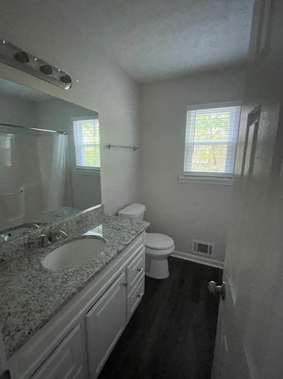 572 Emerald Pines Dr, Dallas GA  30157-8527 exterior