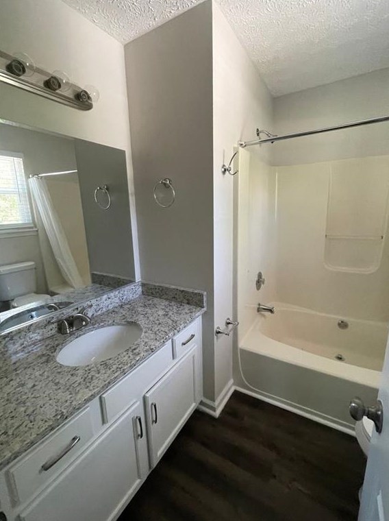 572 Emerald Pines Dr, Dallas GA  30157-8527 exterior