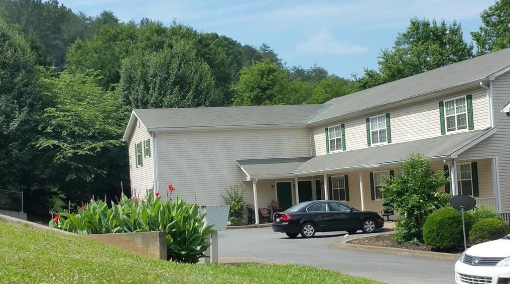 215 Meridian St #108, Holly Springs, GA 30114