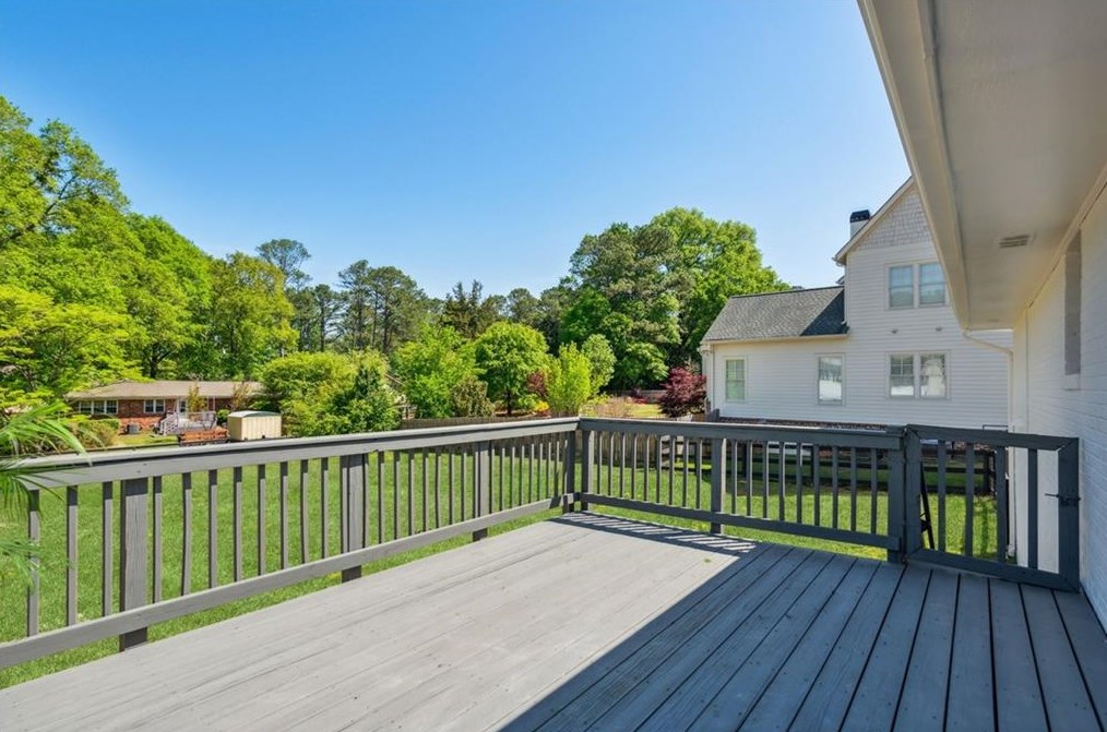 309 Milton Ave, Alpharetta GA  30009-1513 exterior