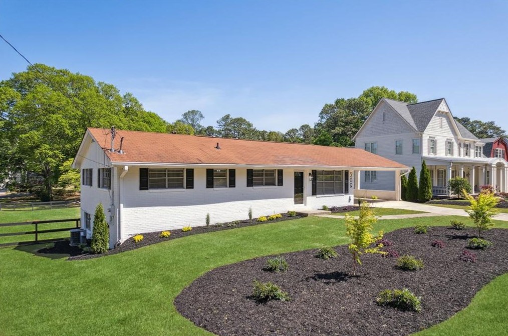 309 Milton Ave, Alpharetta GA  30009-1513 exterior