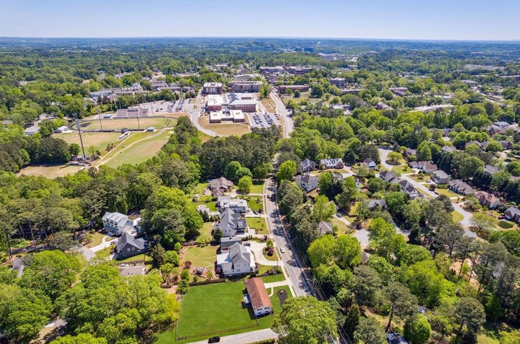 309 Milton Ave, Alpharetta GA  30009-1513 exterior