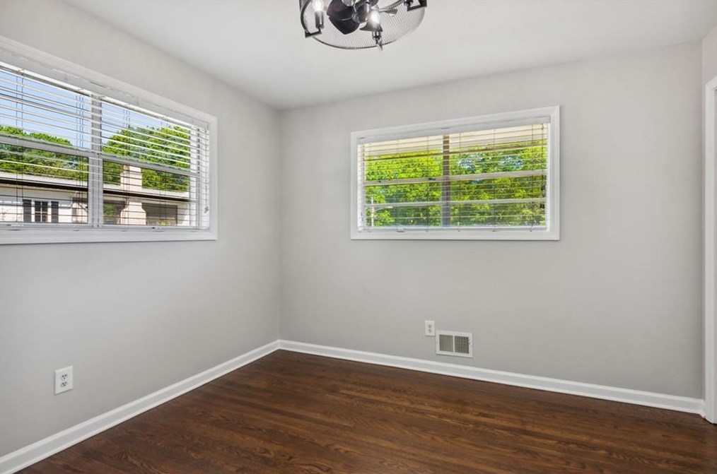 309 Milton Ave, Alpharetta GA  30009-1513 exterior