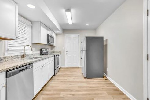 172 Oakcliff Ct, Atlanta GA  30331-1632 exterior