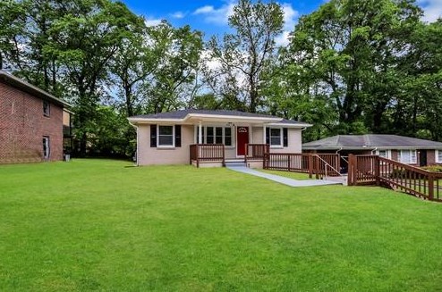 172 Oakcliff Ct Nw, Atlanta, GA 30331