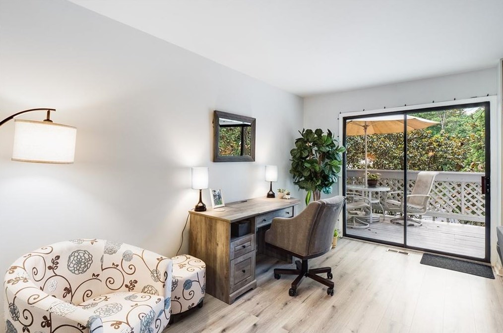 3051 Vinings Ferry Dr, Atlanta GA  30339-4343 exterior
