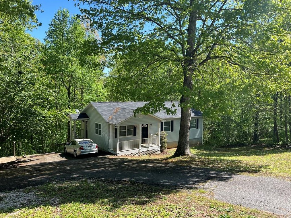 571 River Trace Dr, Dahlonega, GA 30533