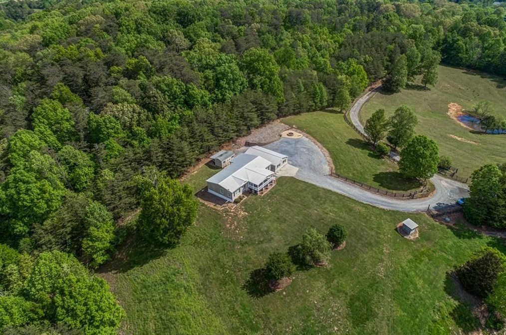 290 Knucklesville Rd, Rydal, GA 30171