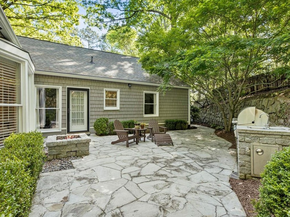 3788 Powers Ferry Rd, Atlanta GA  30342-4423 exterior