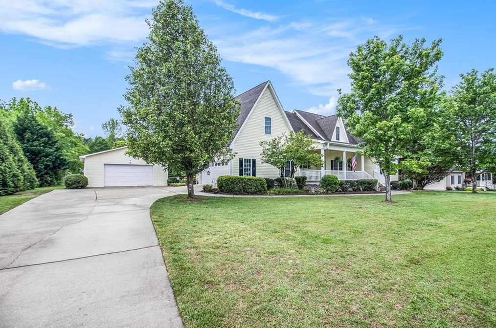 100 Ashley Dr, Colbert, GA 30628-2696