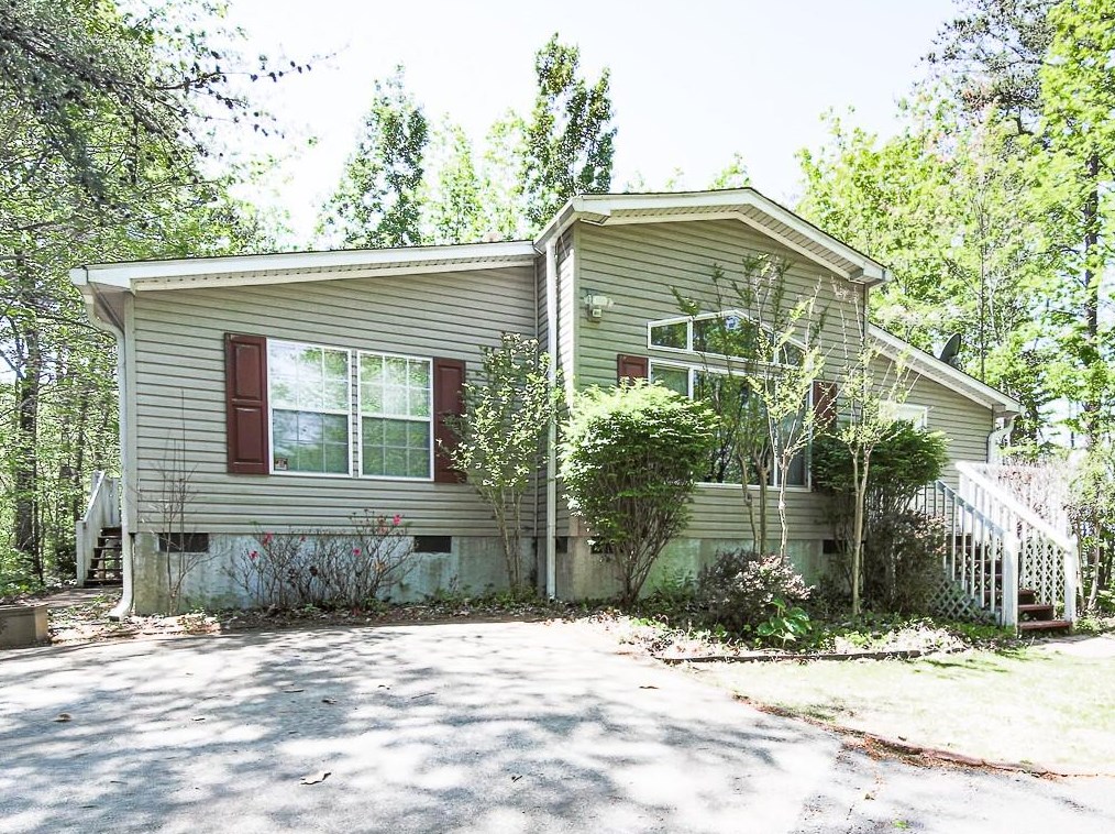 580 N Piney Spur, Ellijay, GA 30536