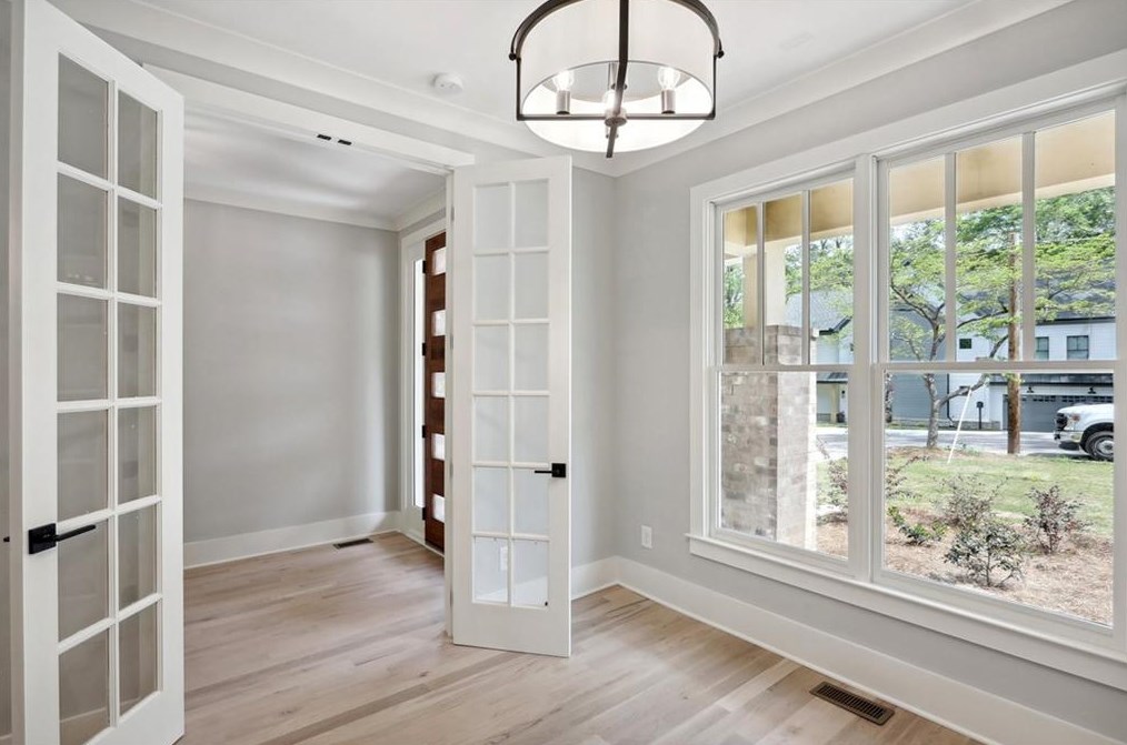 469 Autry St, Norcross, GA 30071-1925