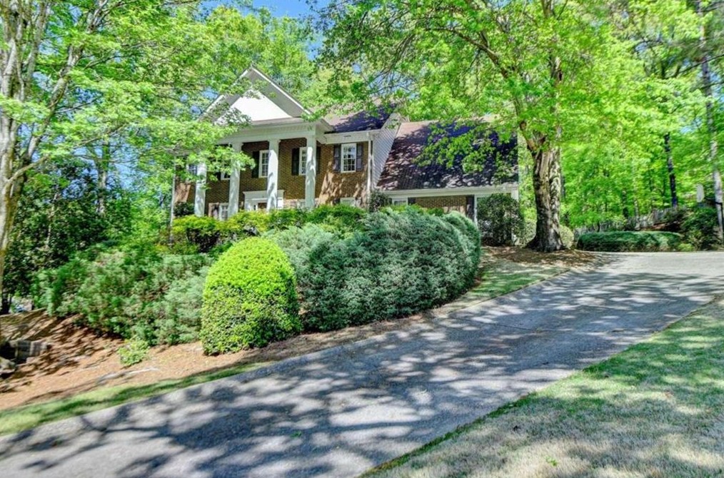 3590 Glen Crossing Dr, Alpharetta, GA 30022-5924