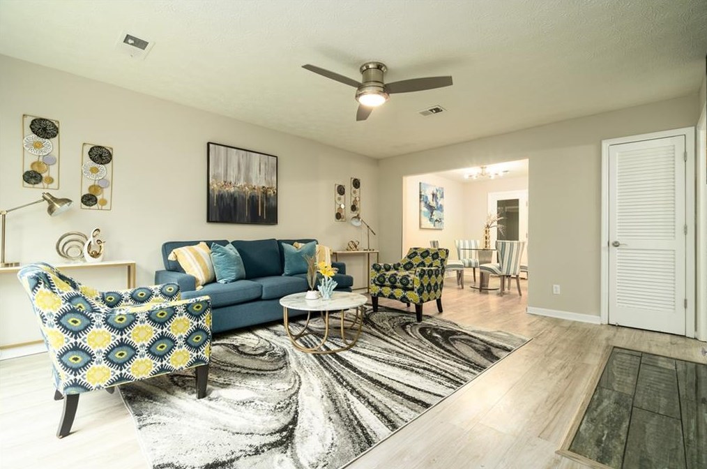 104 Holcomb Ferry Rd, Roswell, GA 30076