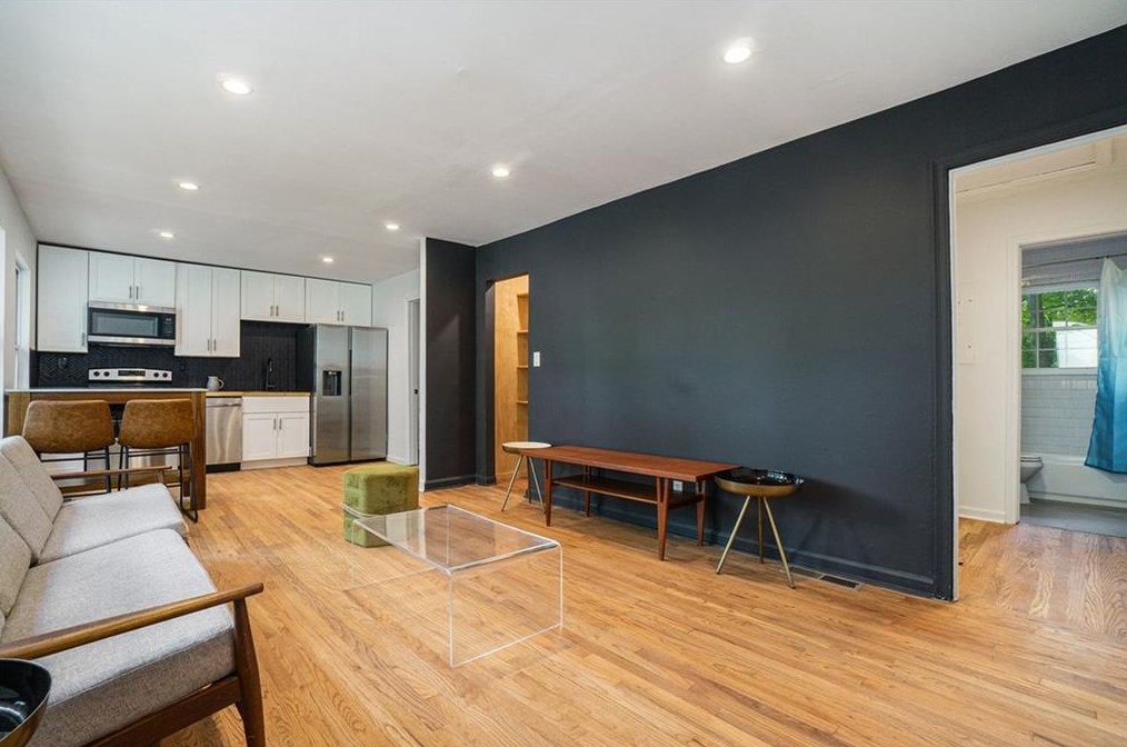 186 Stanhope Cir, Atlanta, GA 30314-2436