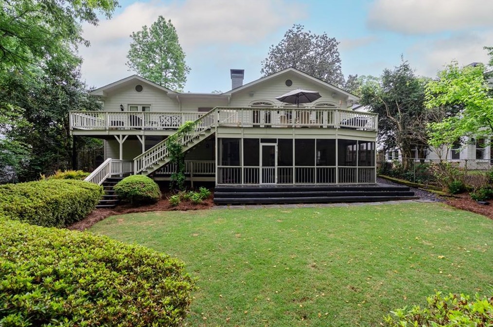 1856 Walthall Dr, Atlanta GA  30318-2647 exterior