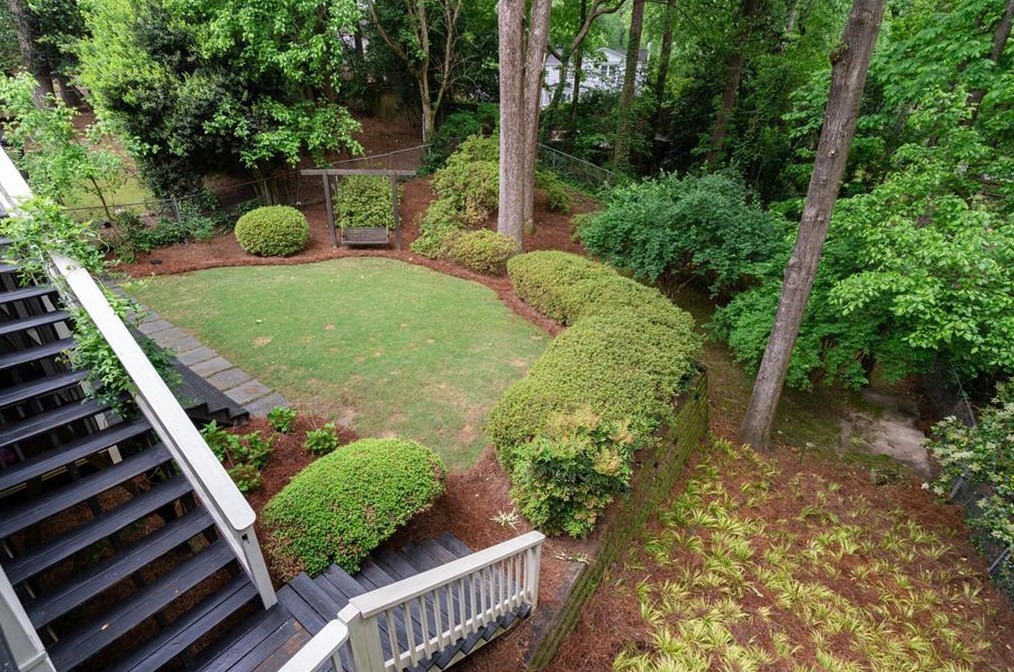 1856 Walthall Dr, Atlanta GA  30318-2647 exterior