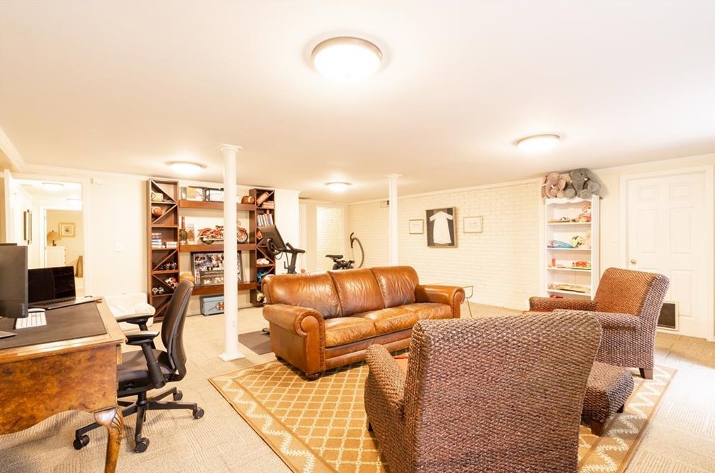 1856 Walthall Dr, Atlanta GA  30318-2647 exterior