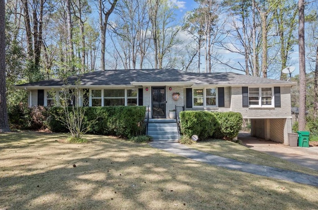 1988 Azalea Cir, Decatur, GA 30033