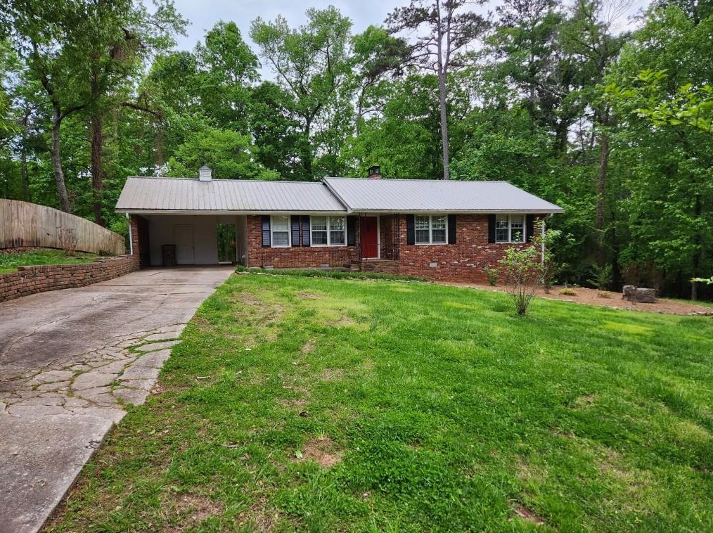 3131 Edgewater Dr, Gainesville, GA 30501