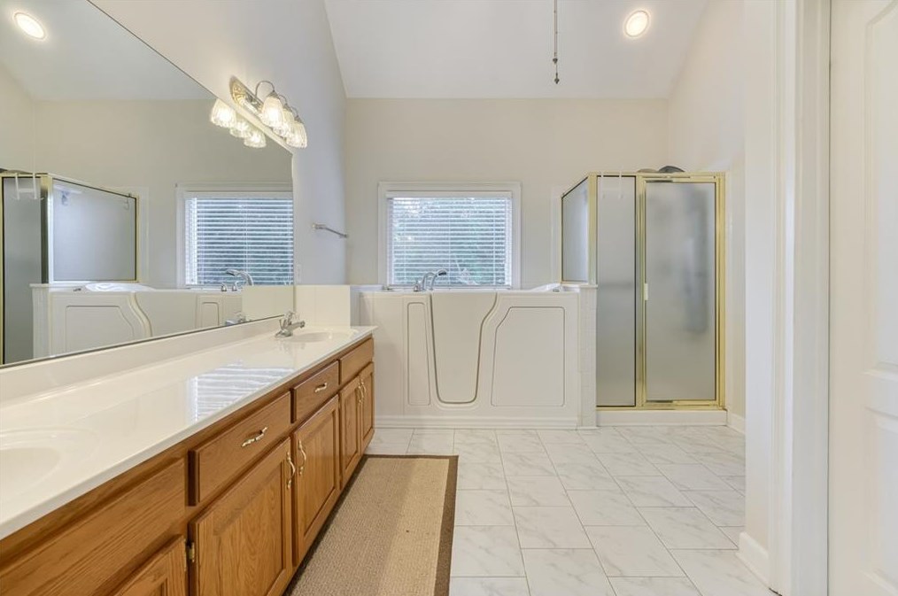 1015 Lewis Ridge Cir, Lawrenceville GA  30045-8899 exterior