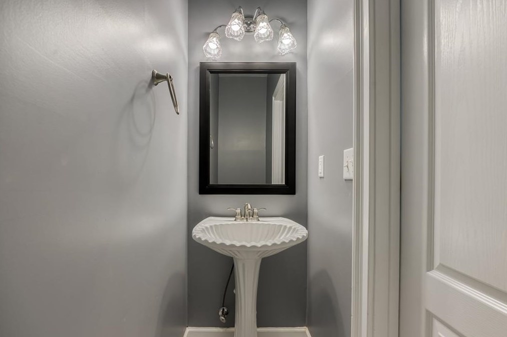 1015 Lewis Ridge Cir, Lawrenceville GA  30045-8899 exterior