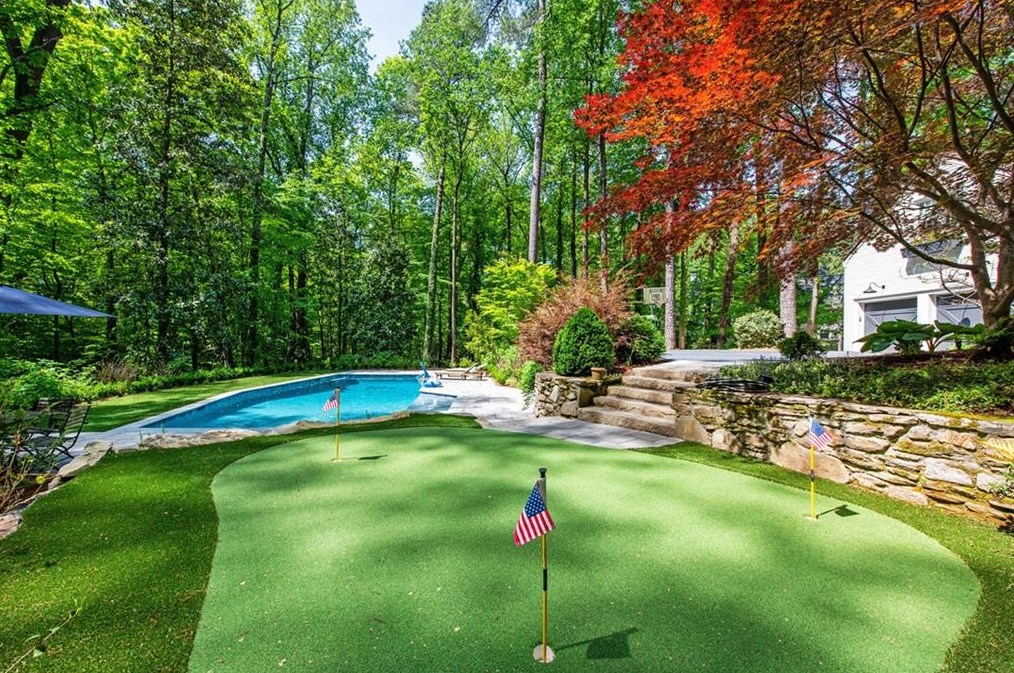 110 Blackland Dr Nw, Atlanta, GA 30342