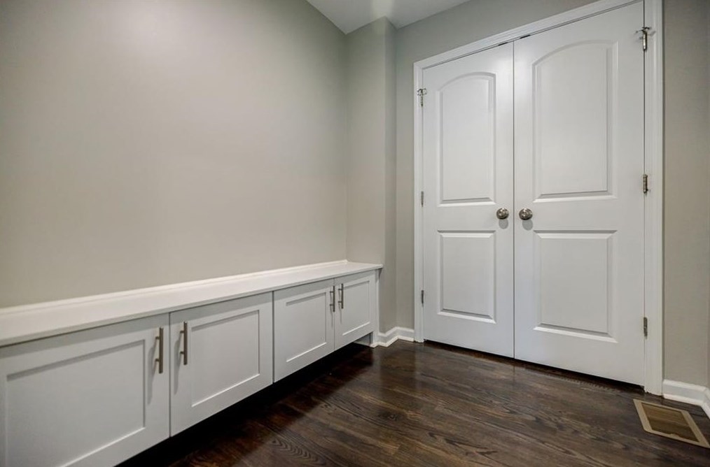 2844 Toney Dr, Decatur GA  30032-5747 exterior