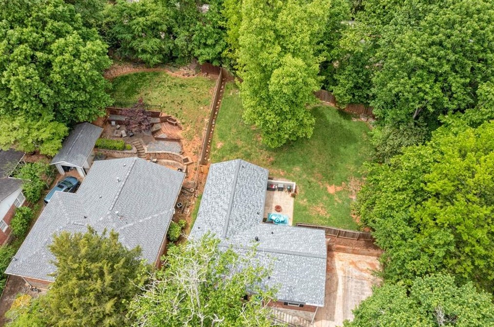 910 Parkwood Rd, Decatur GA  30030-5028 exterior