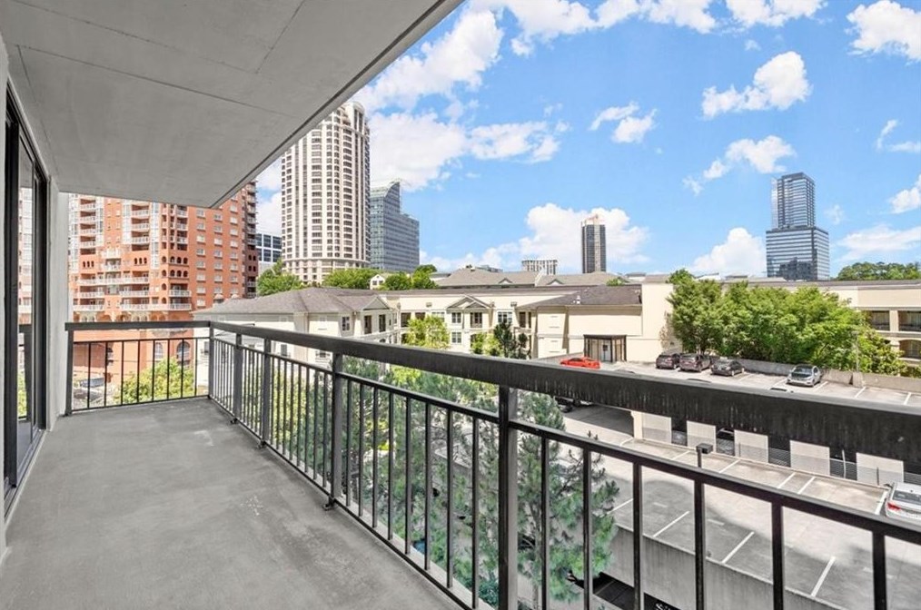 3481 Lakeside Dr Ne Apt 1007, Atlanta, GA 30326