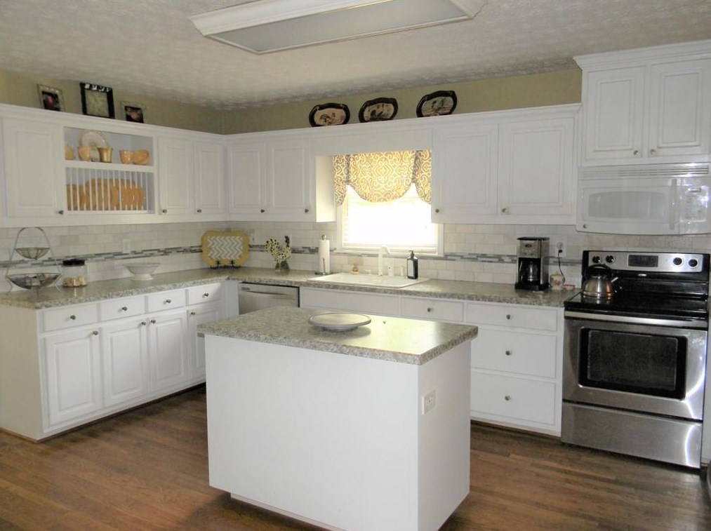 919 Stewart Rd, Monroe, GA 30655