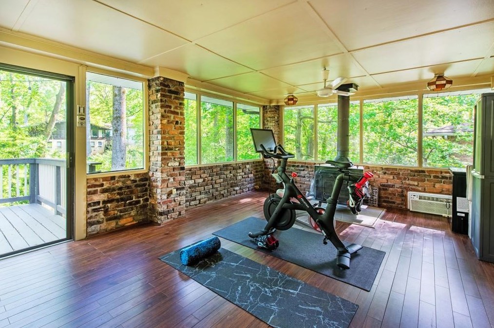 3022 Silvapine Trl, Atlanta GA  30345-3736 exterior