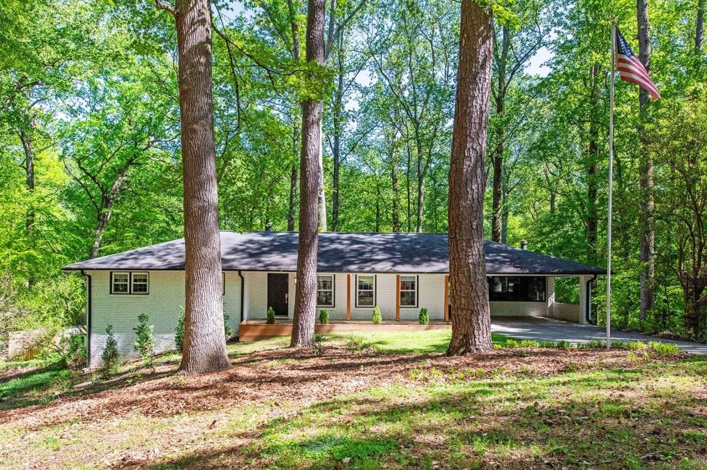 3022 Silvapine Trl, Atlanta GA  30345-3736 exterior