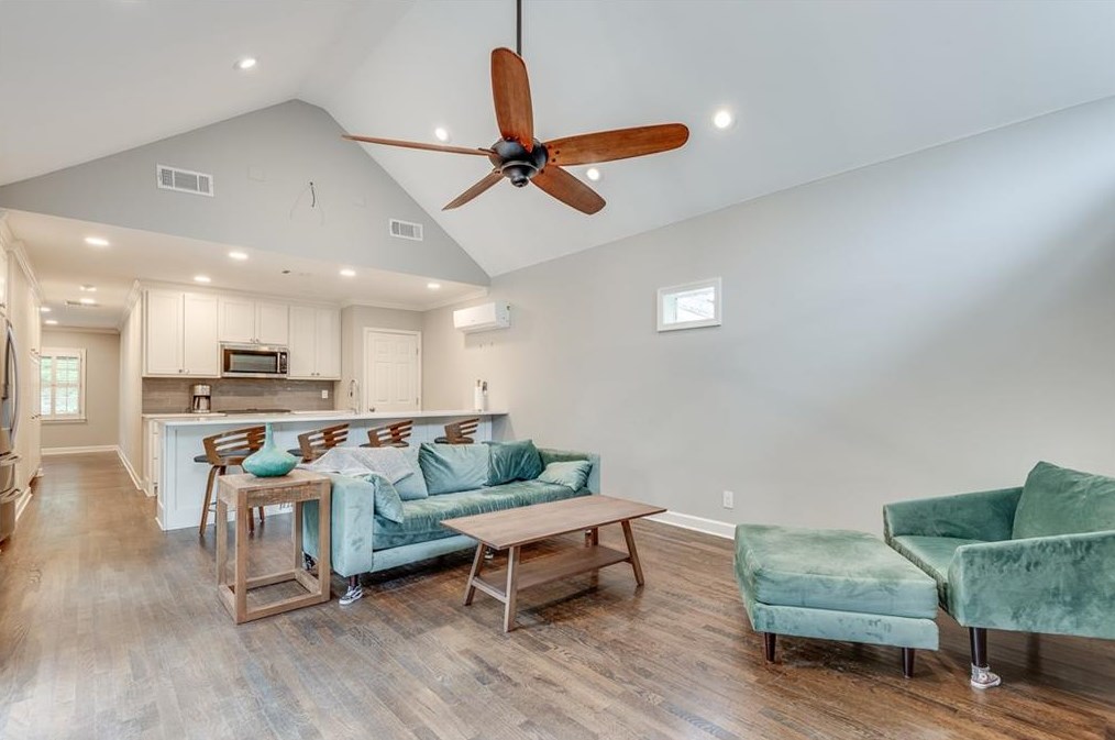 631 Wendan Dr, Decatur GA  30033-5550 exterior