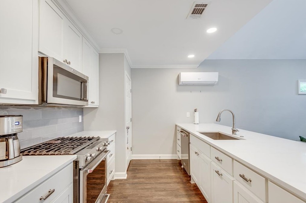 631 Wendan Dr, Decatur GA  30033-5550 exterior