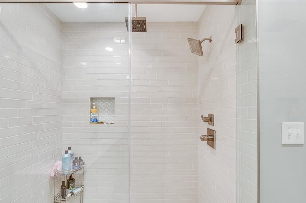 631 Wendan Dr, Decatur GA  30033-5550 exterior