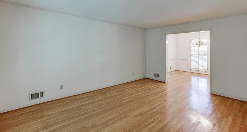 2462 Coralwood Dr, Decatur GA  30033-1323 exterior