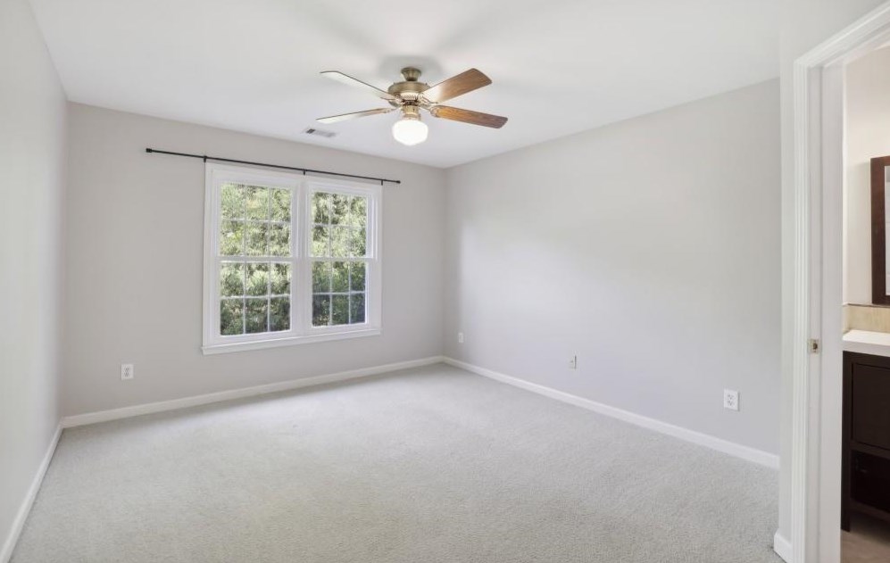 5325 Cottage Farm Rd, Alpharetta GA  30022-7991 exterior
