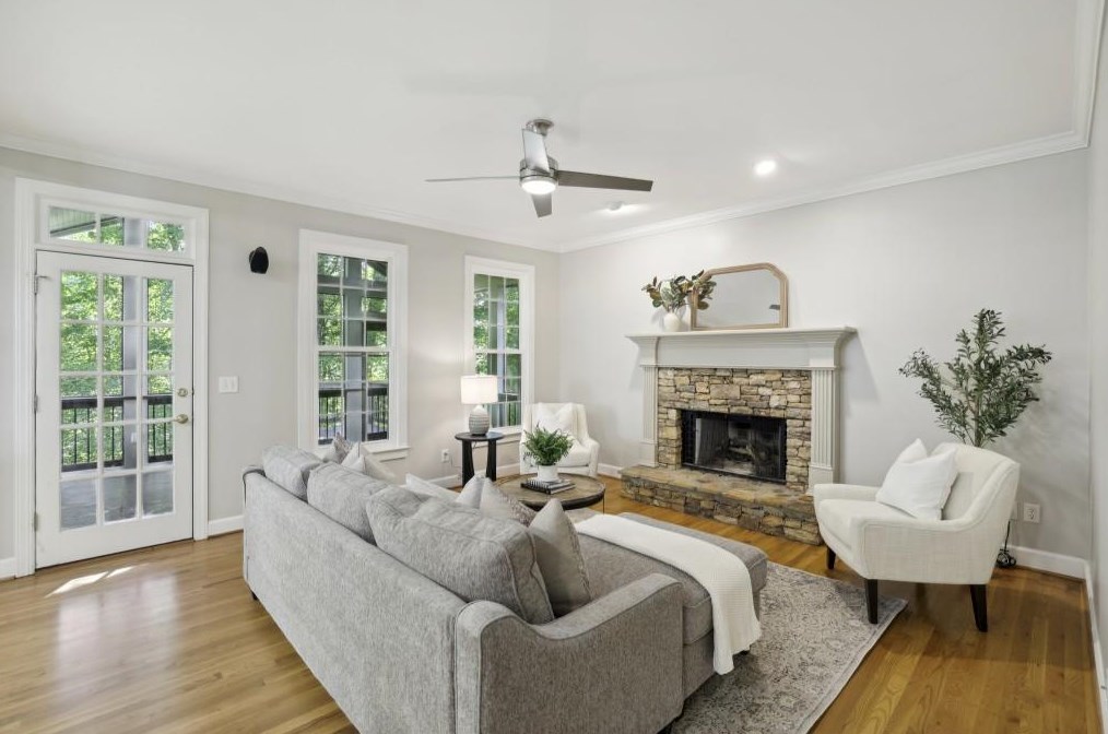 5325 Cottage Farm Rd, Alpharetta GA  30022-7991 exterior