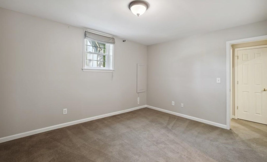 5325 Cottage Farm Rd, Alpharetta GA  30022-7991 exterior