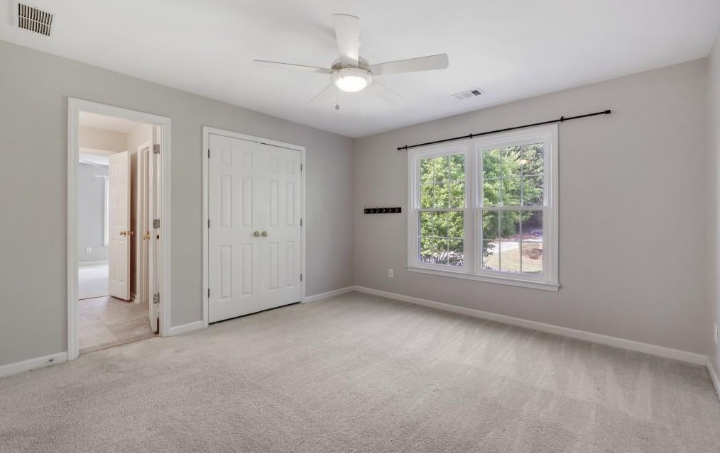 5325 Cottage Farm Rd, Alpharetta GA  30022-7991 exterior