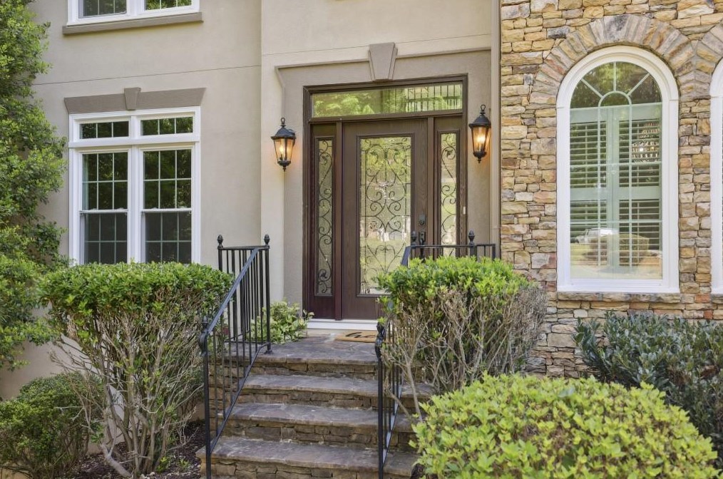 5325 Cottage Farm Rd, Alpharetta GA  30022-7991 exterior