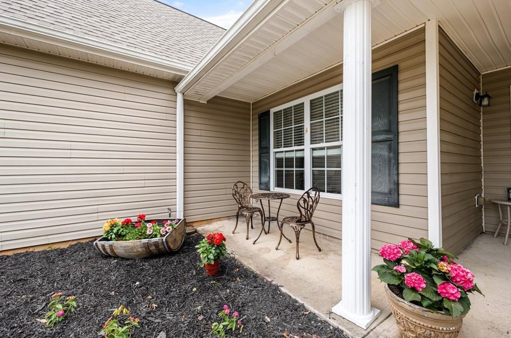 935 Wexford Way, Auburn, GA 30011