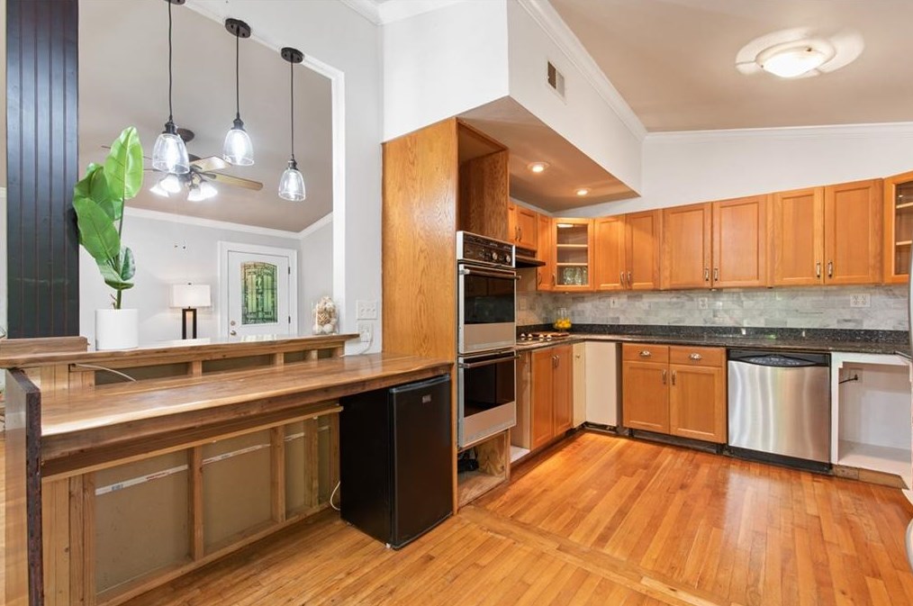 1256 Sparrow Ln, Decatur GA  30033-3926 exterior