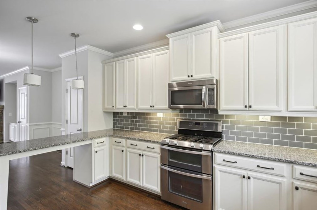 1405 Hawthorne Ave, Smyrna GA  30080-2137 exterior